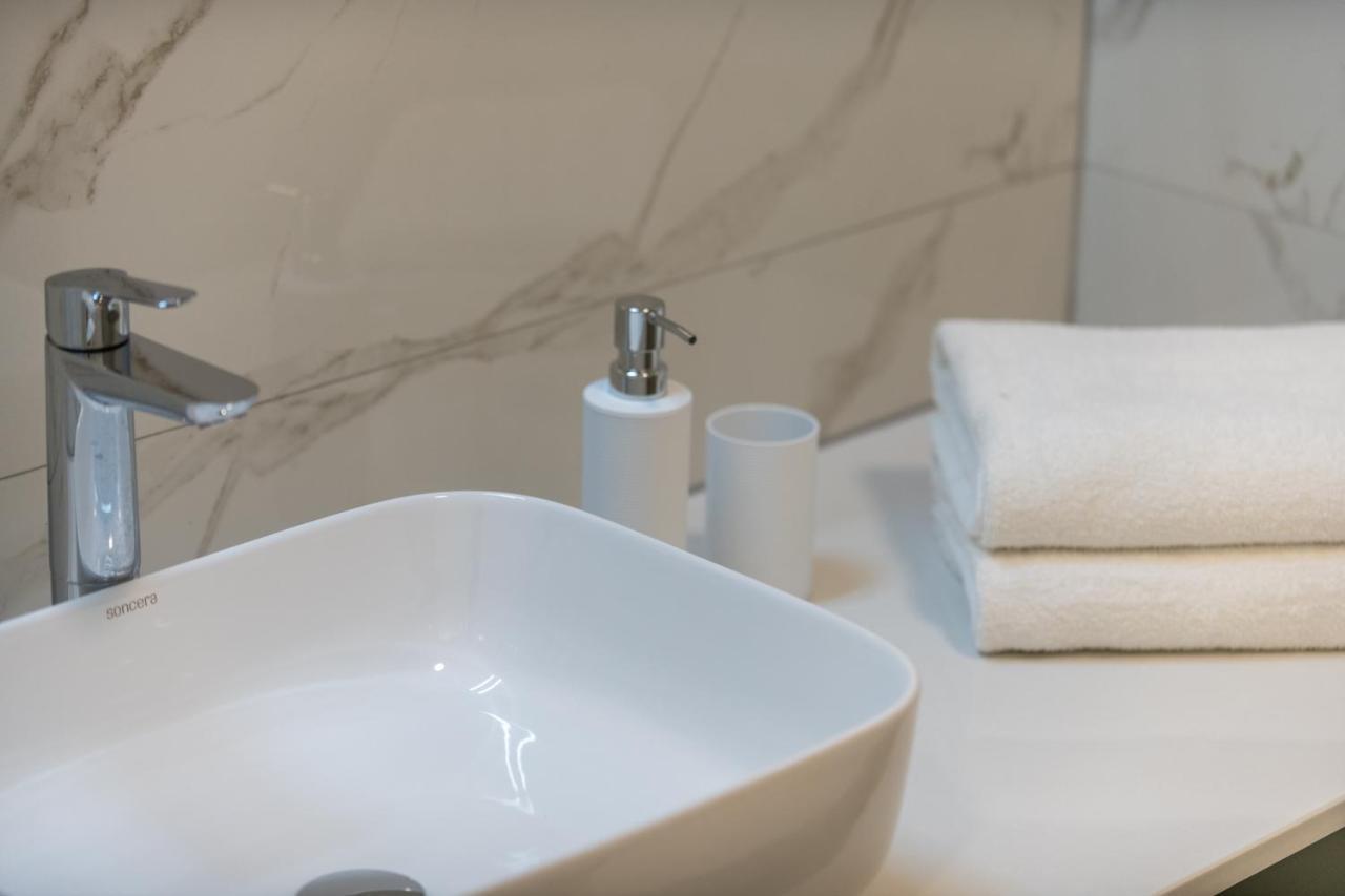 Hica Apartments La Linea Studio Apt With Balcony Dubrovnik Luaran gambar